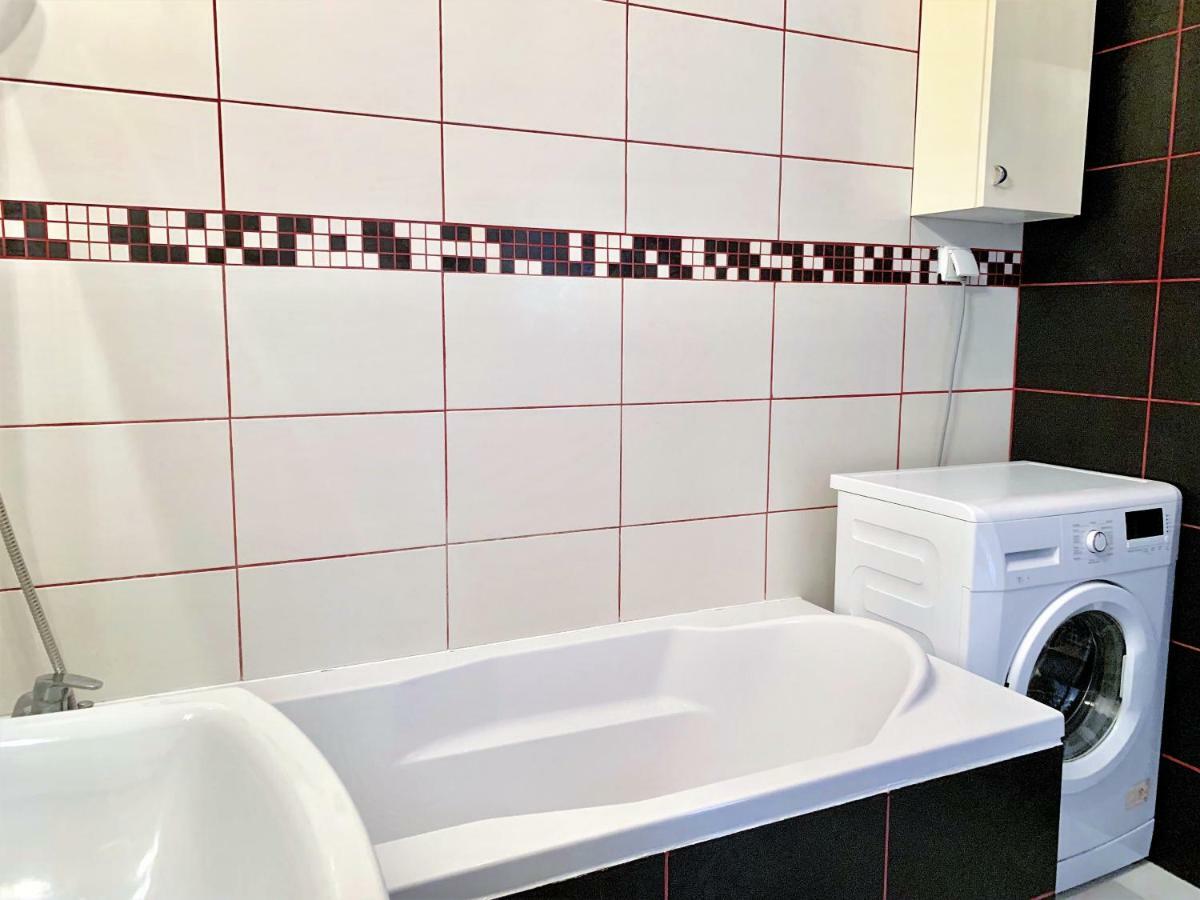 2-Room Apartment Nowy Dwór Mazowiecki エクステリア 写真